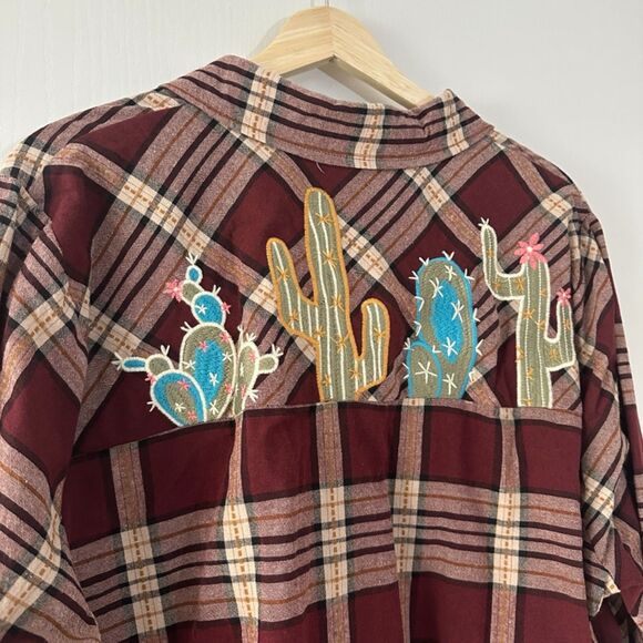 Andree By Unit Plaid Long Sleeve Button Down Cactus Embroidered Red NWT Plus 1X - Picture 8 of 9